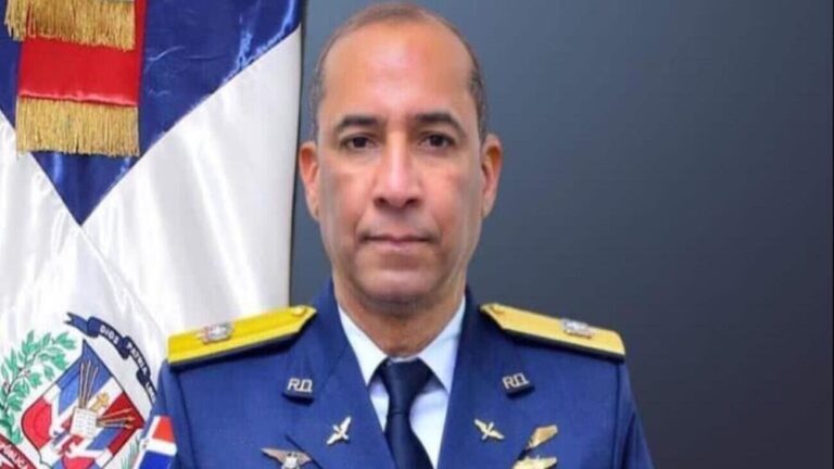 Ministro de Defensa designa al general de brigada piloto Jonás Reynoso Barrera como director ejecutivo de la Dirección Nacional Antiterrorista