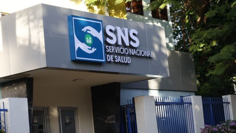 SNS informa 45 personas permanecen ingresadas en centros de la Red Pública por tragedia en discoteca