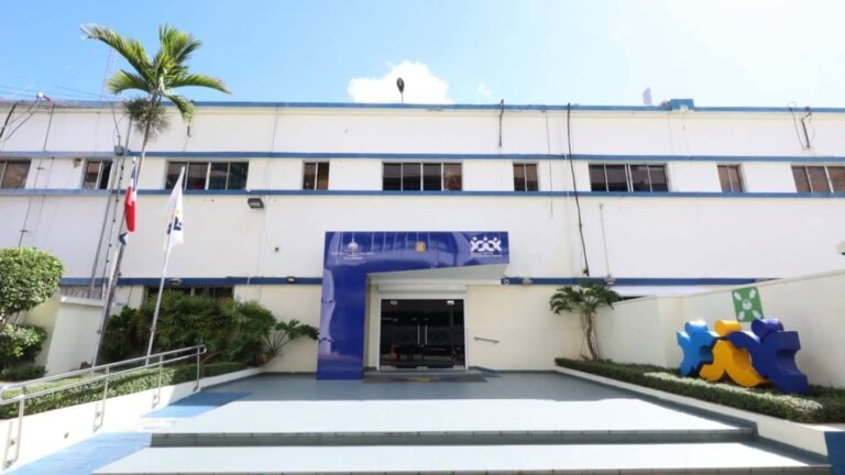 DGCP instruye aplicación del régimen de incompatibilidad absoluta