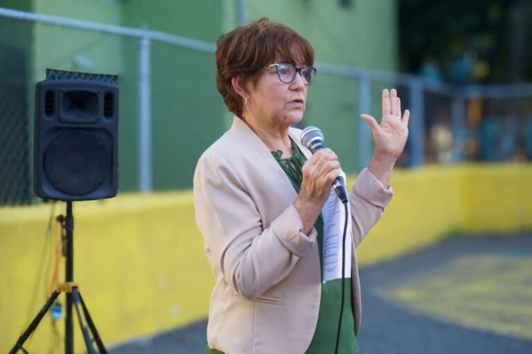 Fiscalía del DN imparte charla de prevención de la violencia en Villa Consuelo