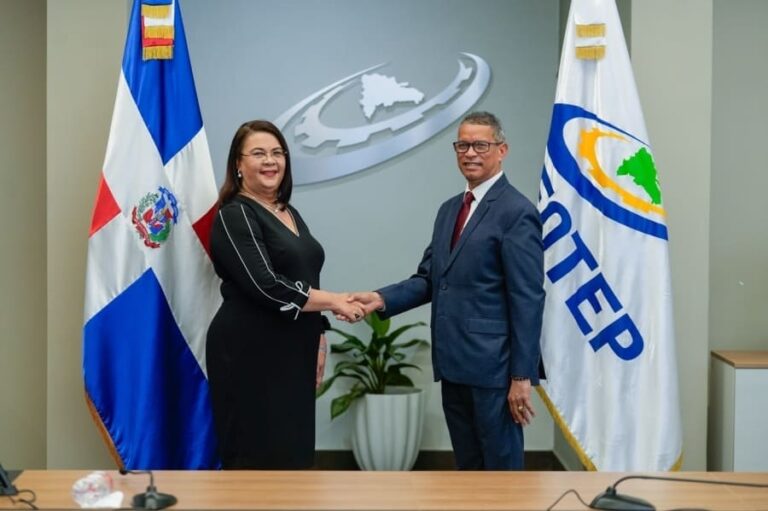 Luis Manuel Rodríguez toma posesión como subdirector general del INFOTEP