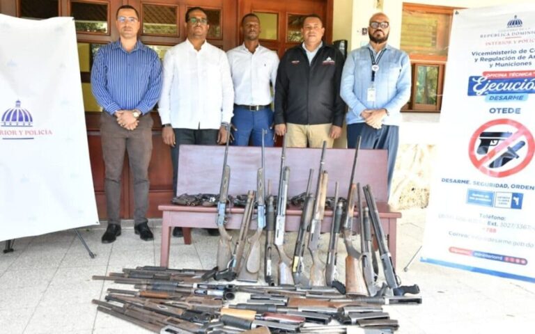 Central Romana Corporation entrega a Ministerio de Interior y Policía 62 armas de fuego en desuso