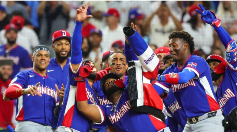 República Dominicana vence 7-5 a Venezuela e impone récord de jonrones en el Clásico