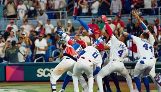 Dominicana avanza a semifinales tras triunfo por nocaut ante Corea.