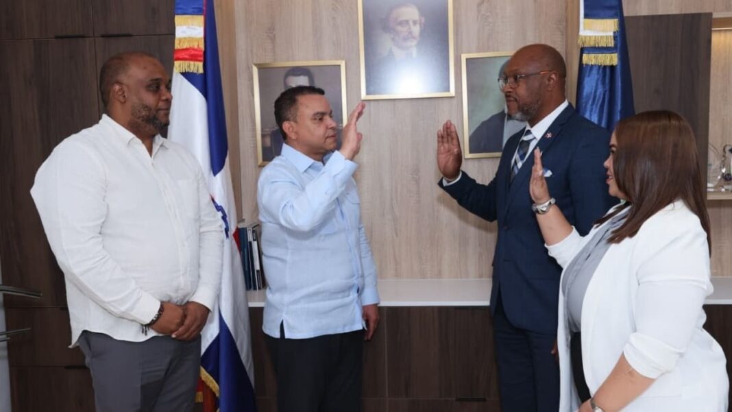 SNS juramenta autoridades en Hospital Antonio Musa y refuerza humanización de servicios de salud SNS juramenta autoridades en Hospital Antonio Musa y refuerza humanización de servicios de salud