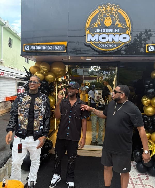 El Artista Urbano Jeison el Mono lanza novedosa tienda de ropa en SDE El Artista Urbano Jeison el Mono lanza novedosa tienda de ropa en SDE
