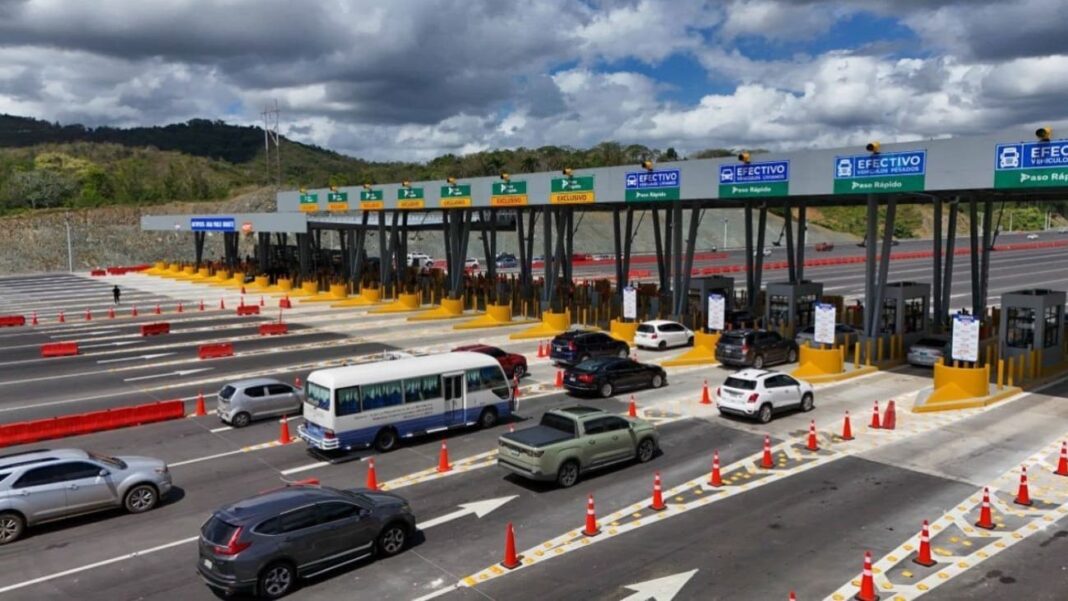 Semana Santa 2026 rompe récord histórico de tránsito vehicular: más de 891,000 vehículos han cruzado los peajes en tres días Semana Santa 2026 rompe récord histórico de tránsito vehicular: más de 891,000 vehículos han cruzado los peajes en tres días