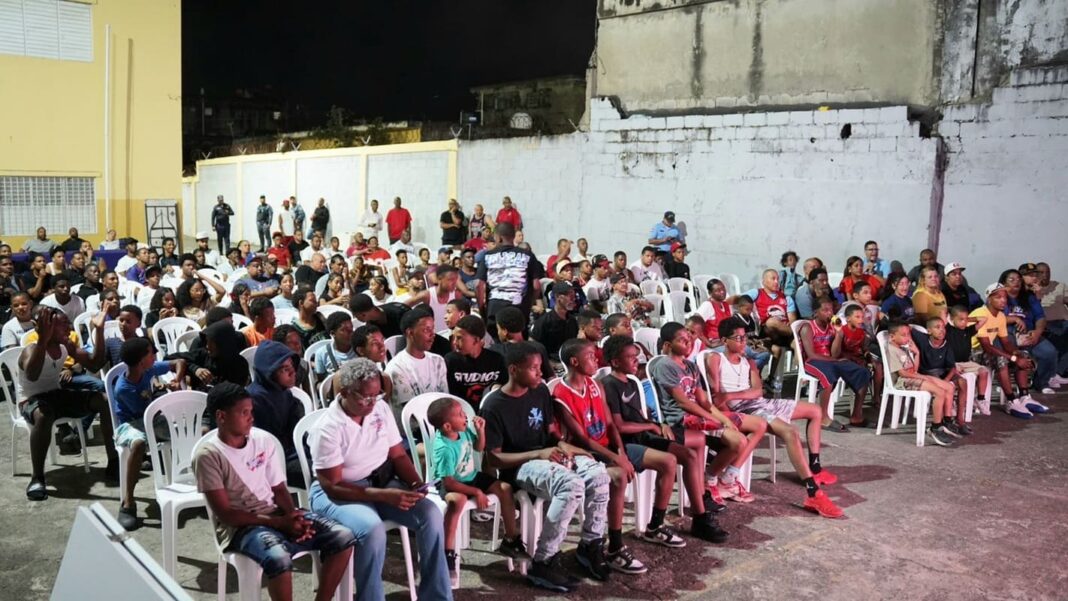 INEFI une a Villa Francisca con la gloria de la NCAA: El triunfo de Yaxel Lendeborg, un orgullo dominicano INEFI une a Villa Francisca con la gloria de la NCAA: El triunfo de Yaxel Lendeborg, un orgullo dominicano