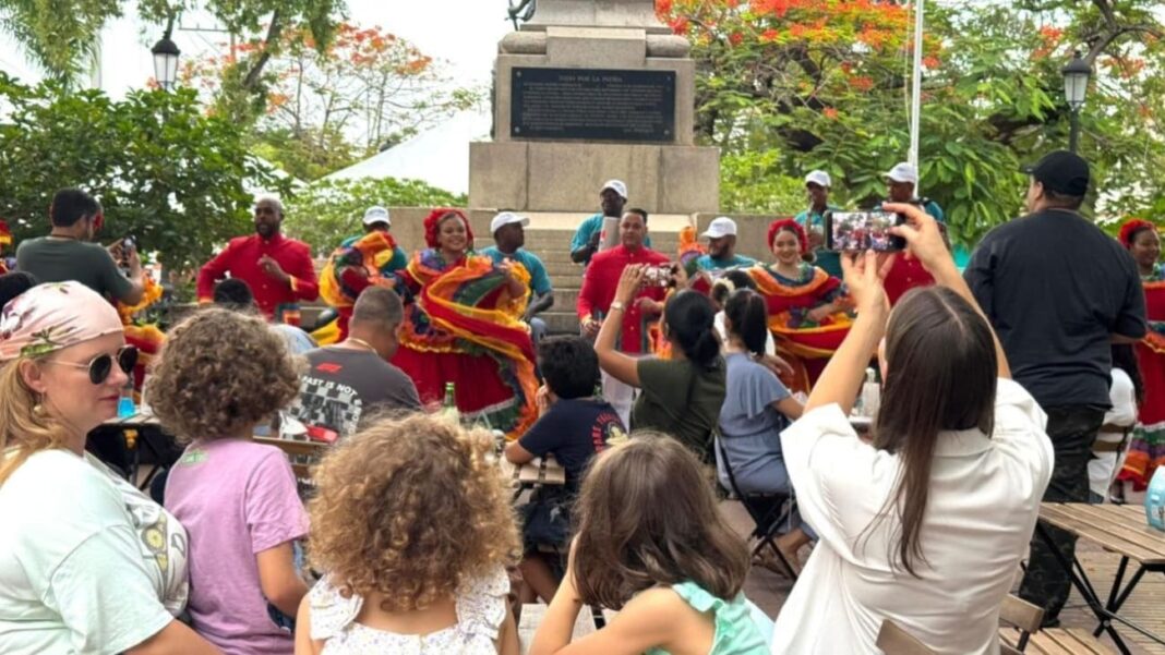 El Ministerio de Turismo y el Clúster Turístico de Santo Domingo inician “Turizoneando Verano 2026” El Ministerio de Turismo y el Clúster Turístico de Santo Domingo inician “Turizoneando Verano 2026”