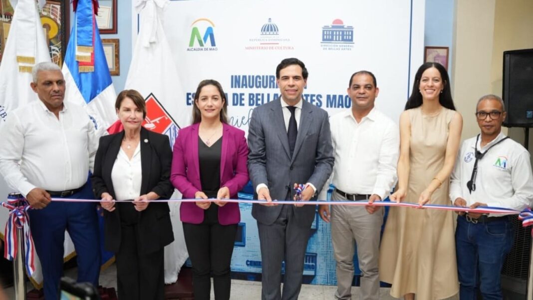 Ministro de Cultura inaugura nuevo espacio para la formación de jóvenes talentos en la provincia Valverde Ministro de Cultura inaugura nuevo espacio para la formación de jóvenes talentos en la provincia Valverde
