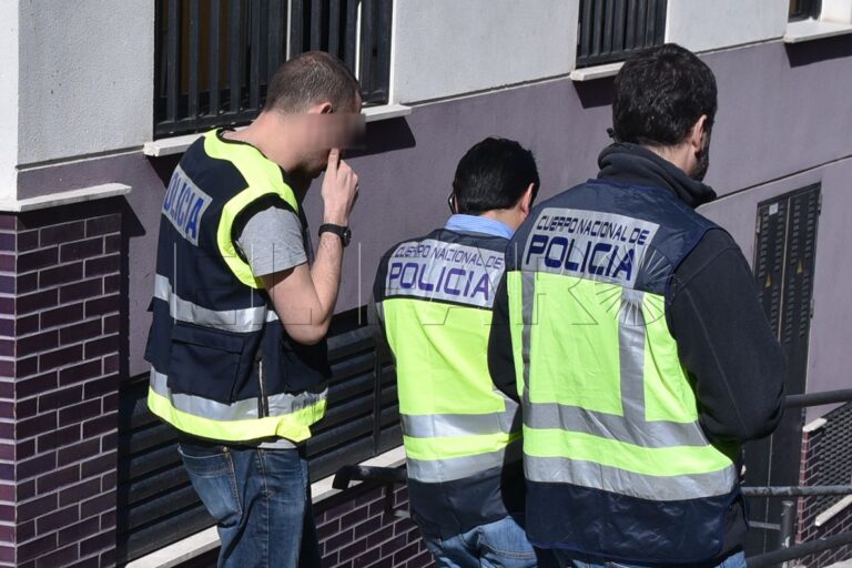 Detienen en España miembro de los ‘trinitarios’ buscado por homicidio que iba a huir a República Dominicana