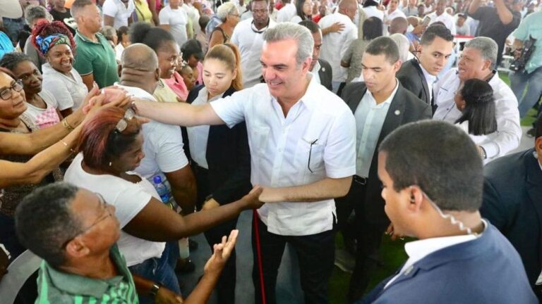 Presidente Abinader inaugurará carretera en SPM, polideportivos en SDE y nuevo centro de retención vehicular en SDO