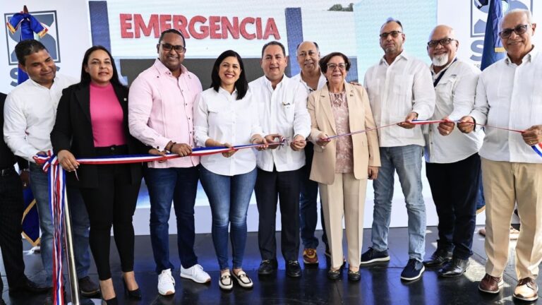 SNS entrega ampliada y remozada Emergencia del Hospital Municipal Villa Tapia