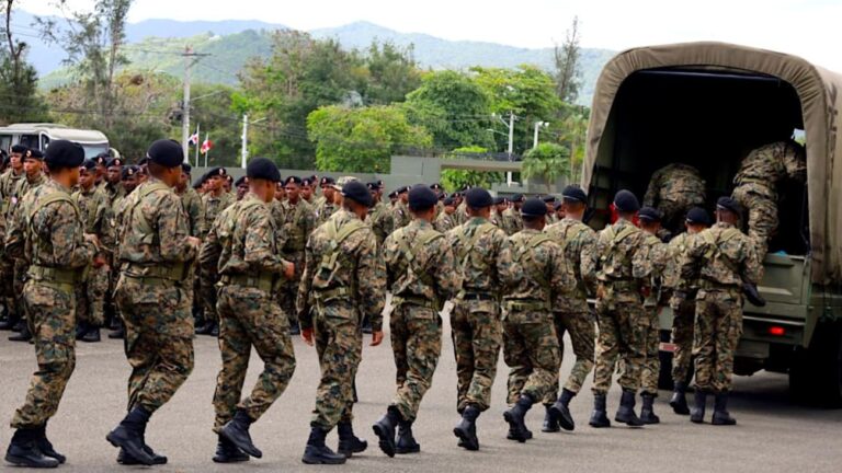 Ejército Dominicano despliega otros 800 soldados en la frontera para reforzar la seguridad nacional