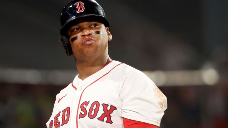 Gerencia de Boston se reúne con Devers luego de sus comentarios de 1B