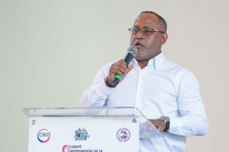 Movimiento sindical llama a movilizaciones por reforma seguridad social 