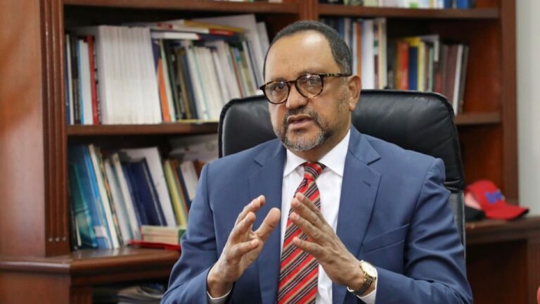 Poder Ejecutivo deposita en el Senado de la República el proyecto de ley que regularía la libertad de expresión y los medios audiovisuales