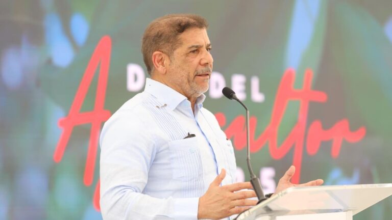 Ministro de Agricultura Limber Cruz destaca el firme apoyo del Gobierno a los agricultores dominicanos