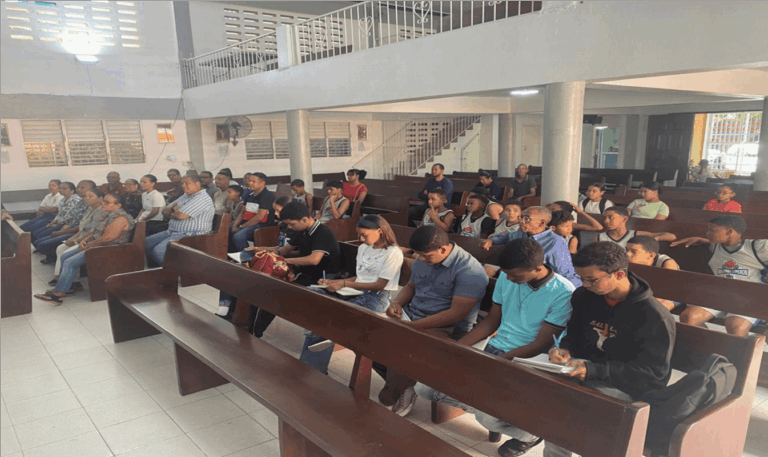 Conferencia sobre La Pastoral Social, en Los Salados, Santiago.