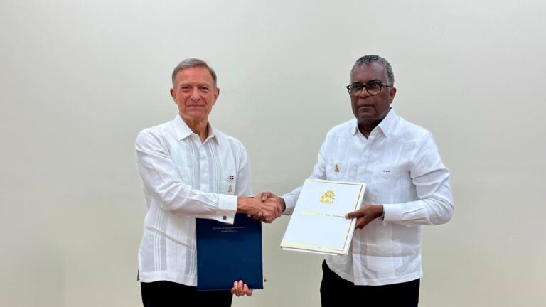 República Dominicana y Bahamas firman acuerdo para la evacuación médica de integrantes bahameños de la MSS en Haití