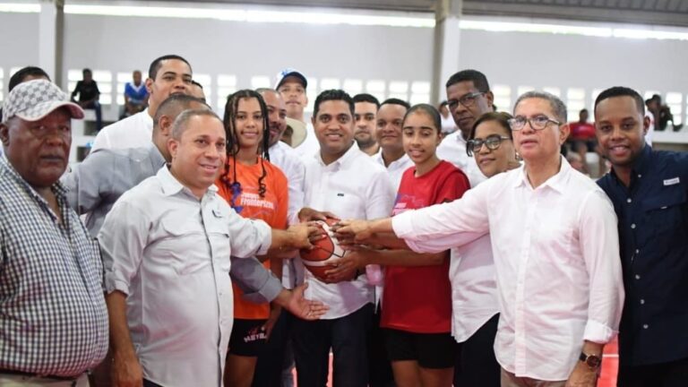 Gobierno entrega 220 millones para preparación de atletas participantes en los Juegos Santo Domingo 2026