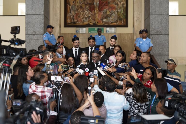 Ministerio Público: intimidación a testigo y pruebas justifican prisión preventiva y domiciliaria contra Antonio y Maribel Espaillat