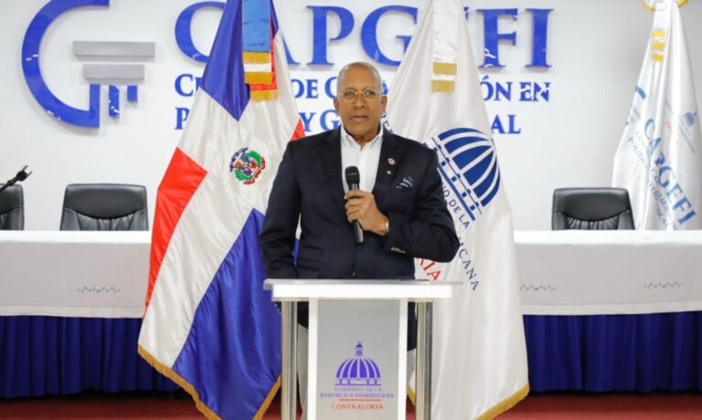 Contraloría destaca la capacidad de ahorro del presidente Abinader para crear empleos