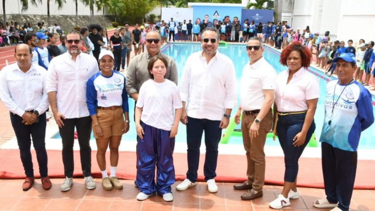 Inefi celebra primera competencia de “Brazadas Educativas”