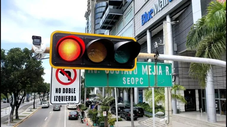 El Ministerio Público despliega allanamientos como parte de la Operación Camaleón