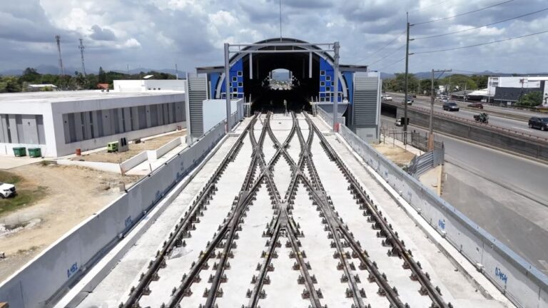 Opret concluye la colocación de toda la vía férrea de la Línea 2C del Metro de Santo Domingo