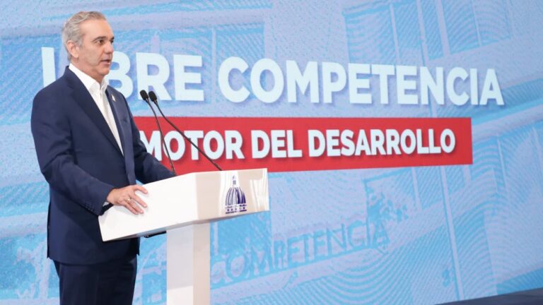 Presidente Abinader presenta avances históricos en libre competencia y destaca liderazgo regional de la República Dominicana