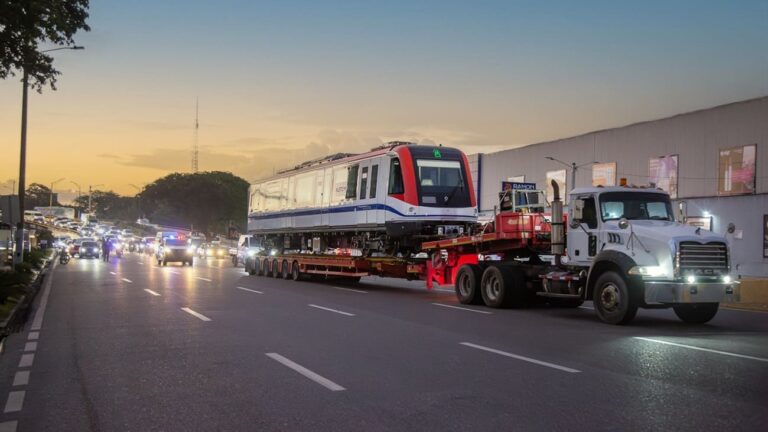 Opret recibe dos nuevos trenes acoplables para operar con 6 vagones en el Metro