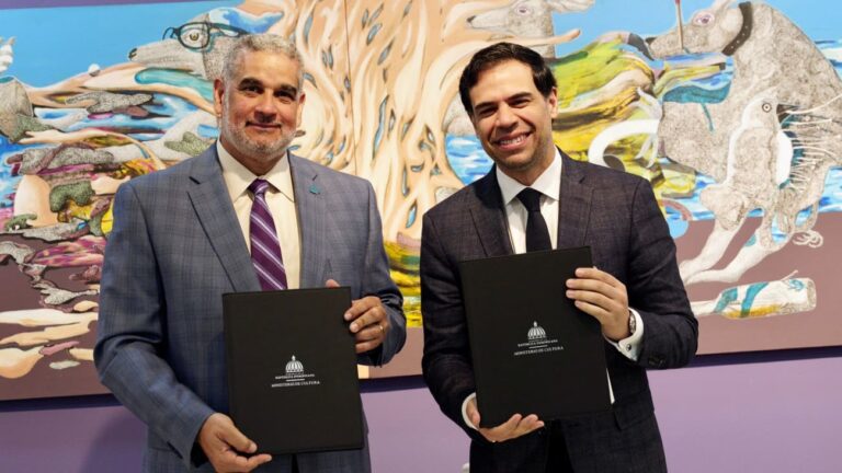 Ministerio de Cultura y APEC firman convenio para fortalecer la formación cultural y artística