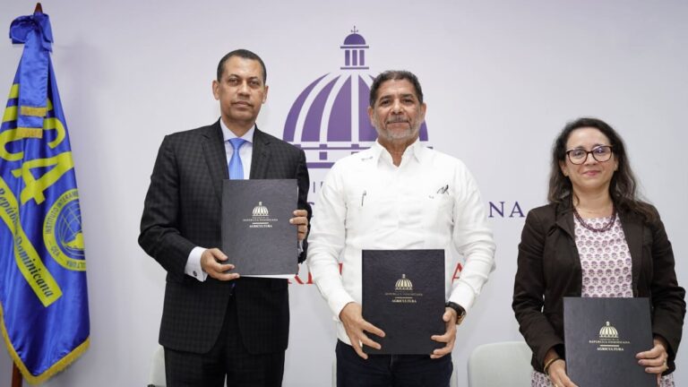 Indotel, Ministerio de Agricultura e IICA firman acuerdo que impulsará digitalización agroalimentaria
