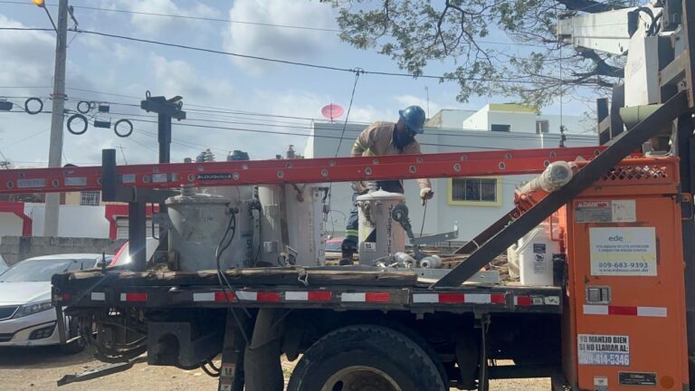 Edesur Dominicana desmantela 26 transformadores ilegales en Peravia, Barahona y San Juan