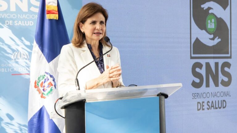Vicepresidenta Peña encabeza entrega de obras de salud en Santiago y Puerto Plata, además de Caipi en Bahoruco