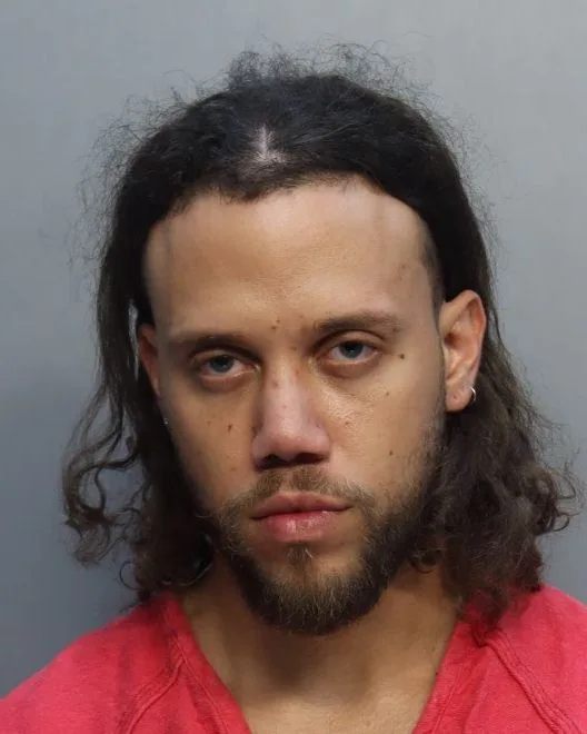 Arrestan en Miami al reguetonero Jhayco por posesión de cocaína
