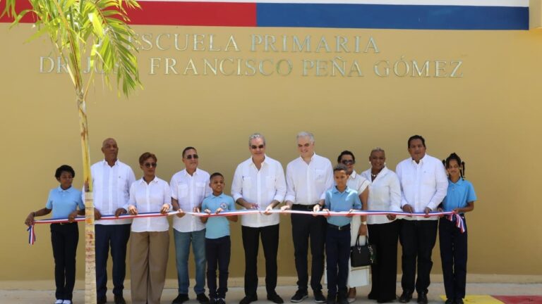 Presidente Abinader inaugura dos escuelas en La Altagracia con capacidad para 1,600 estudiantes