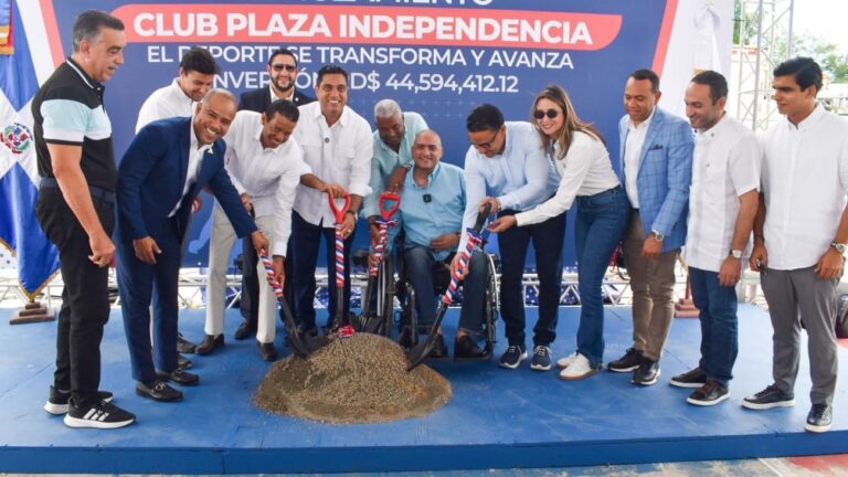 Ministro Kelvin Cruz inicia construcción de multiuso del Club Plaza Independencia