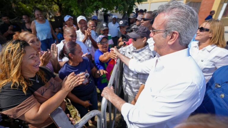 Presidente Abinader inaugurará seis escuelas y un hospital; entregará carreteras y títulos de propiedad este fin de semana en La Vega, Santiago y el Gran Santo Domingo