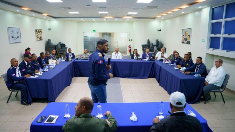 Capacitan coordinadores y supervisores de la DGM para agilizar procedimientos en puertos marítimos