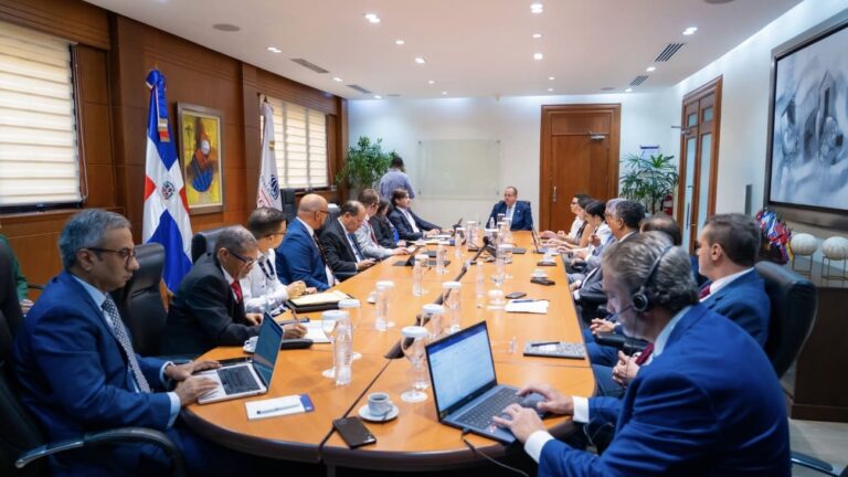 Misión del FMI visita el Ministerio de Hacienda y Economía para consulta anual del Artículo IV