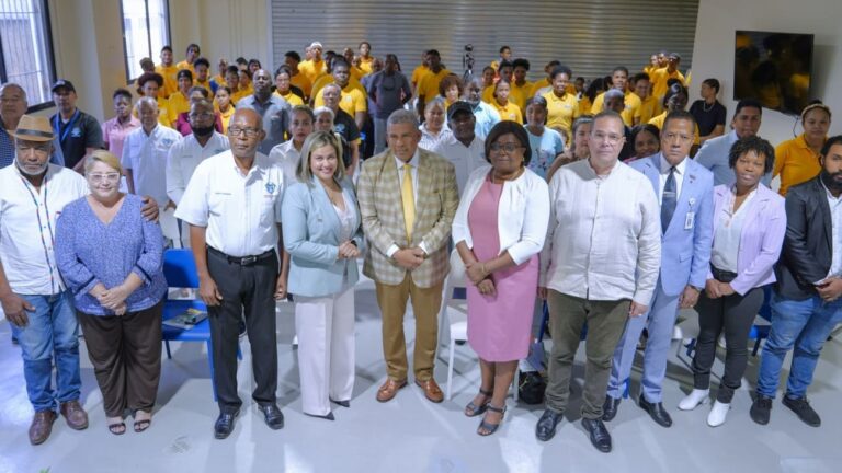 Infotep promueve desarrollo sostenible en conversatorio sobre manejo de residuos sólidos