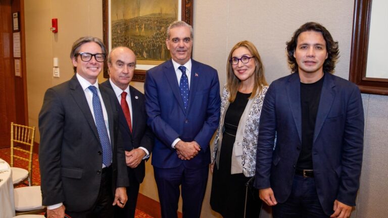 Presidente Abinader afirma que República Dominicana avanza hacia un futuro de prosperidad y sostenibilidad