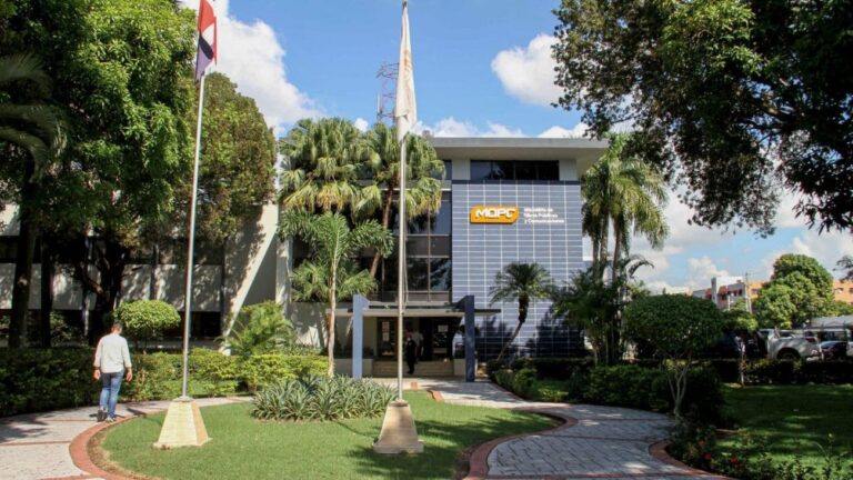 Obras públicas cierra de manera preventiva el túnel de Las Américas por efecto de vaguada