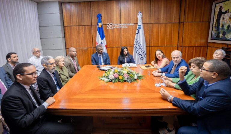 Procuradora General recibe a comisión de Participación Ciudadana y expone plan de gestión contra la corrupción