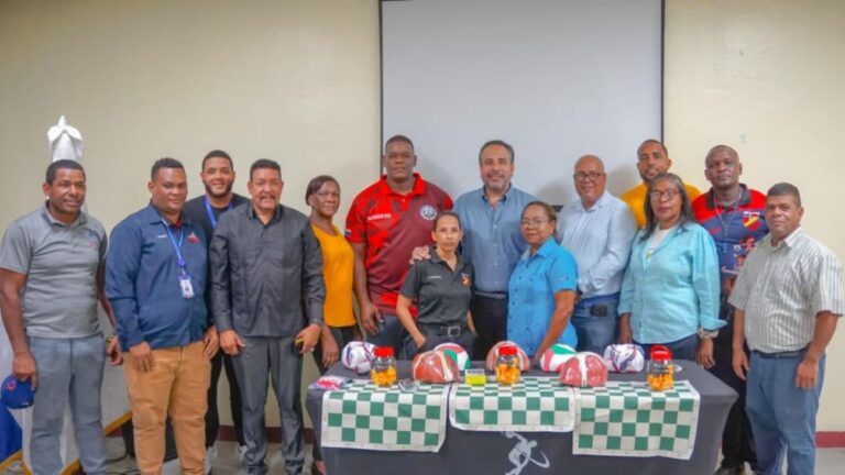 Inefi realiza entrega de utilería deportiva a más de 100 escuelas para inicio del año escolar