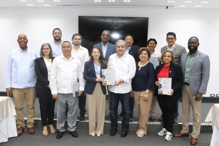 Participación Ciudadana presenta congresistas diagnóstico y propuestas de reforma a las leyes de partidos y régimen electoral