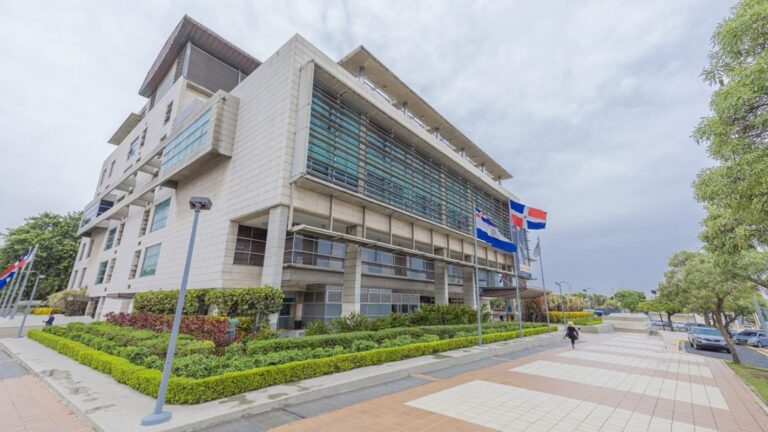 Dictan 12 meses de prisión preventiva contra dos imputados por la muerte de tres hombres en Herrera