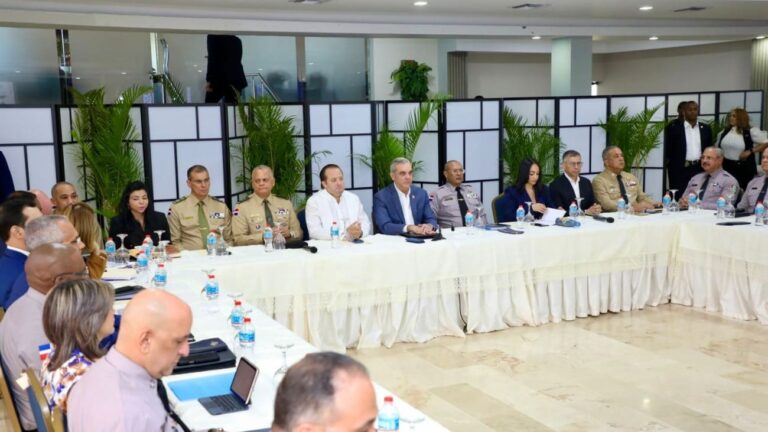 Presidente Abinader encabeza reunión de seguimiento al Plan de Seguridad Ciudadana